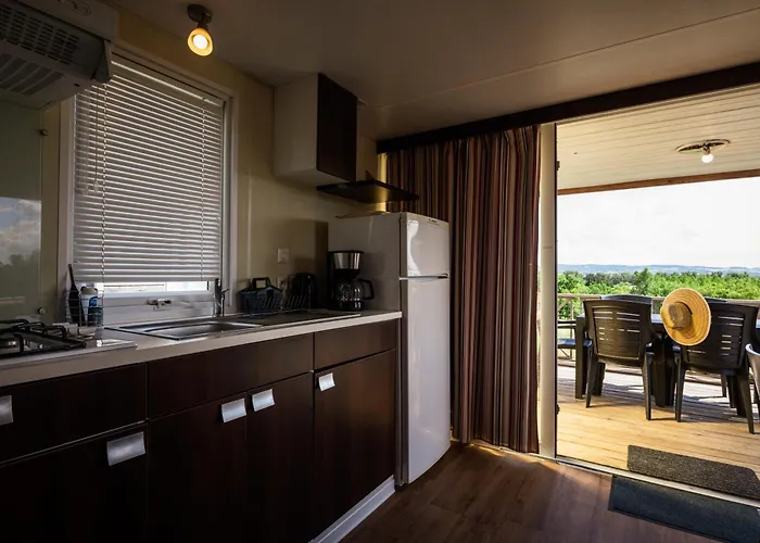 캠프장 L'escale Occitane *